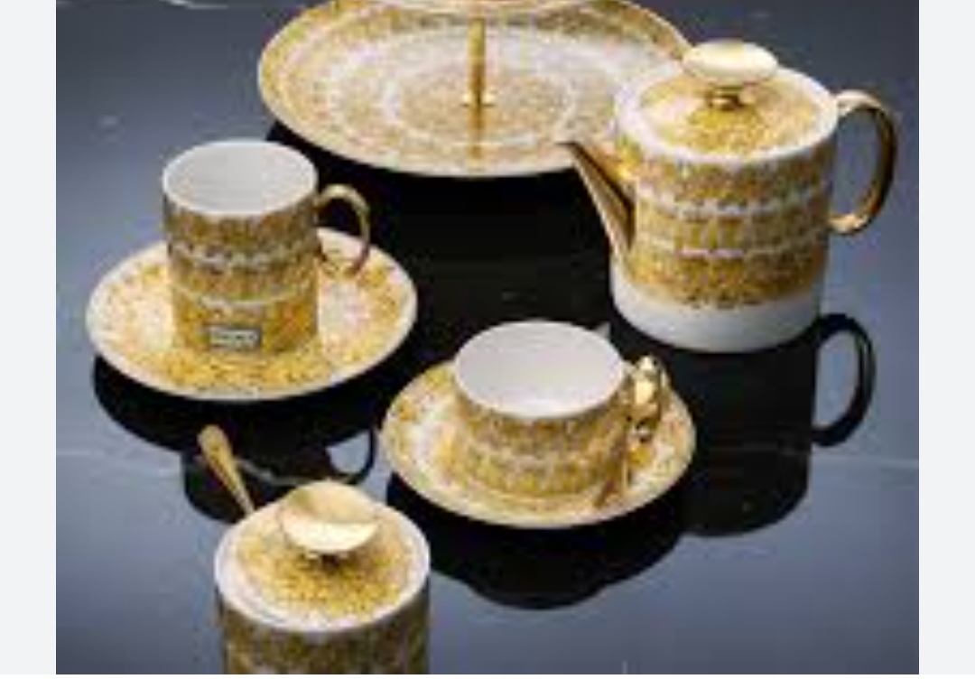 Versace medusa rhapsody tea 6 cups & saucers